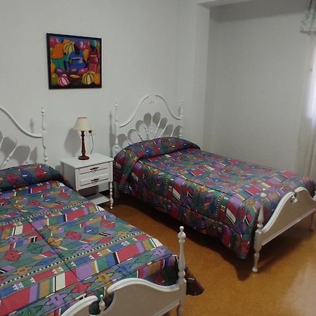Apartamentos Orillamar O Grove Habitación foto